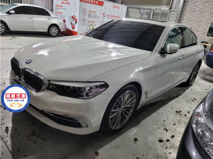 BMW 5 SERIES SEDAN G30  135.8萬 2017 高雄市二手中古車