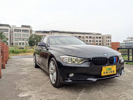 BMW 3 SERIES SEDAN F30  59.8萬 2013 高雄市二手中古車