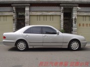 BENZ E-CLASS W210 【E320】 12.8萬 2000 高雄市二手中古車